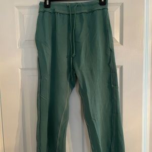 Women’s Free People sweatpants size XS, good condition!